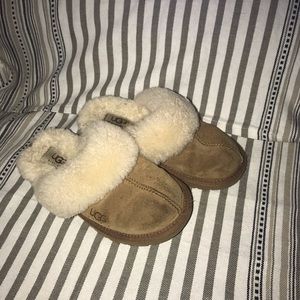 Little girl UGGS slippers. Never worn outside.